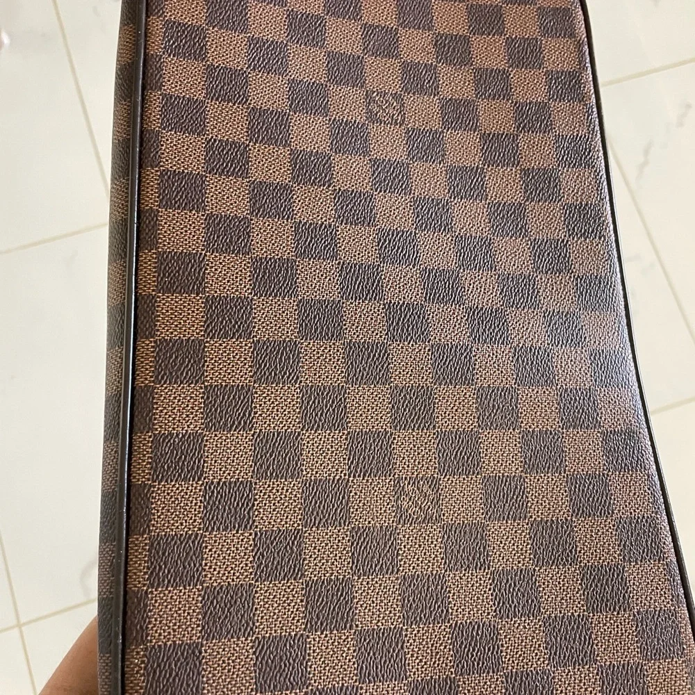 Authentic Louis Vuitton Damier ebene bergamo GM bag - Picture 9 of 11